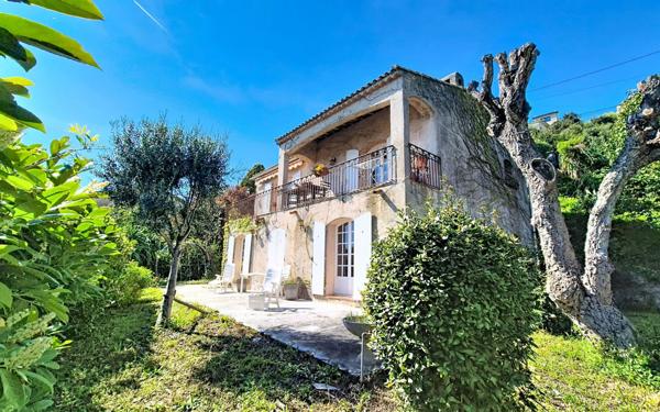 Maison à vendre    4 pièces • 125 m2 Mandelieu-la-Napoule