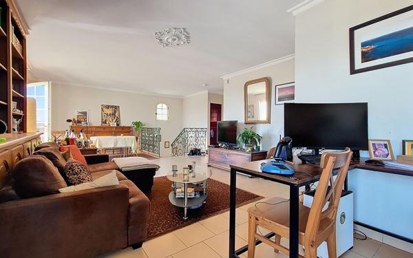 Maison à vendre    4 pièces • 125 m2 Mandelieu-la-Napoule