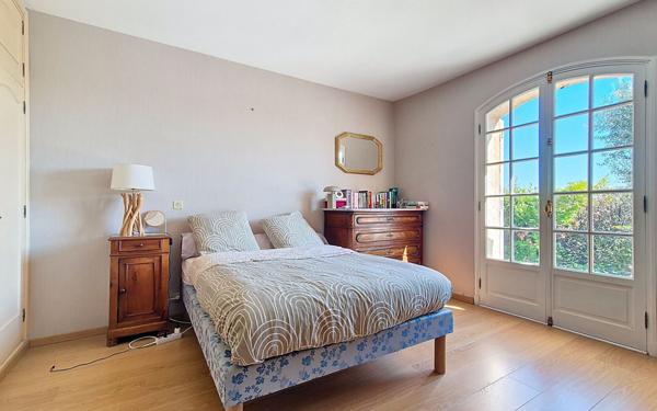 Maison à vendre    4 pièces • 125 m2 Mandelieu-la-Napoule