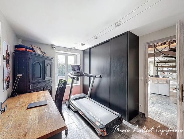 Maison à vendre 7 pièces Chartres,(28), 250m² hab, Grand Séjour de 60m², 5 chambres, 3 salles d'eau, 3 Garages