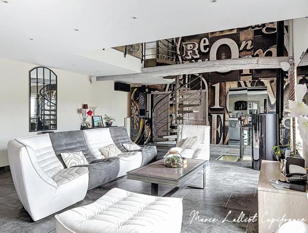 Maison à vendre 7 pièces Chartres,(28), 250m² hab, Grand Séjour de 60m², 5 chambres, 3 salles d'eau, 3 Garages