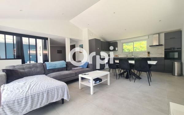 Maison à vendre    8 pièces •  Saint-Sulpice-de-Royan