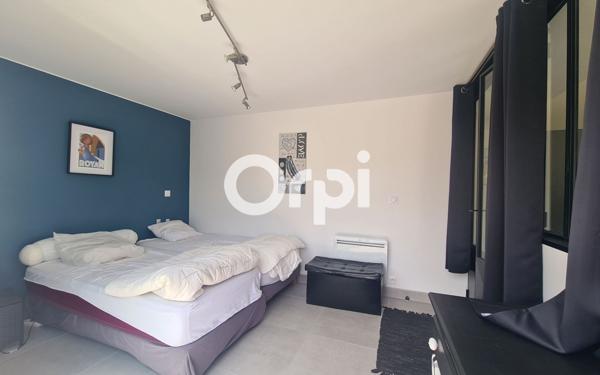 Maison à vendre    8 pièces •  Saint-Sulpice-de-Royan