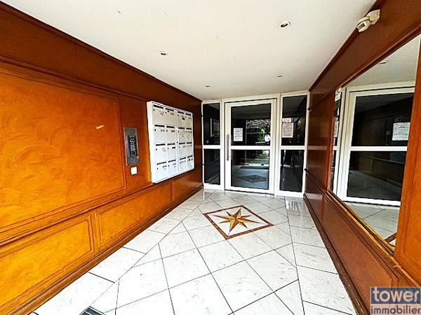 APPARTEMENT T4 TOULOUSE 81 m² ,Résidence Sécurisée dont 2 places de parking , Garage ET PISCINE Privée