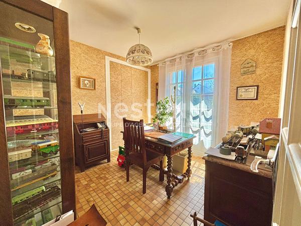 Nestenn Igny - Maison familiale 9 pièces, 7 chambres, calme et lumineuse, proche plateau de Saclay et 15 minutes de la Gare d'Igny (ligne V)