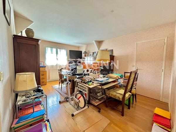 Nestenn Igny - Maison familiale 9 pièces, 7 chambres, calme et lumineuse, proche plateau de Saclay et 15 minutes de la Gare d'Igny (ligne V)