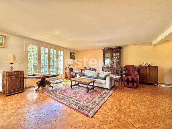 Nestenn Igny - Maison familiale 9 pièces, 7 chambres, calme et lumineuse, proche plateau de Saclay et 15 minutes de la Gare d'Igny (ligne V)