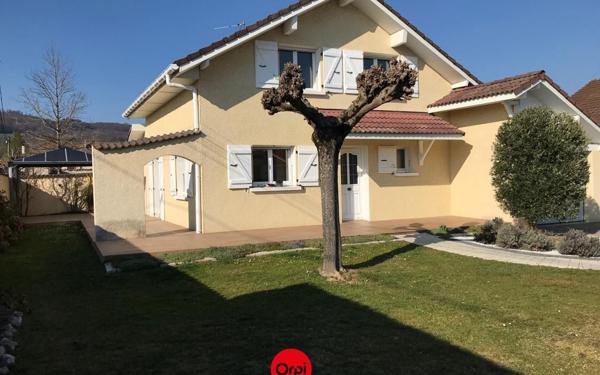 Maison à vendre    4 pièces •  Le Grand-Lemps