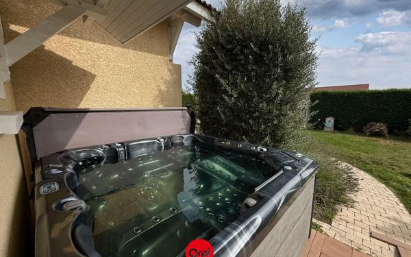 Maison à vendre    4 pièces •  Le Grand-Lemps