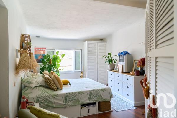 Maison de village 3 pièces de 86 m² à Brignoles (83170)