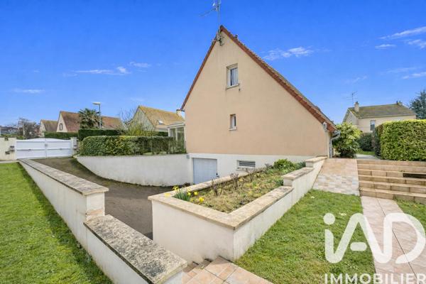 Maison à vendre 6 pièces 113 m² Courseulles-sur-Mer