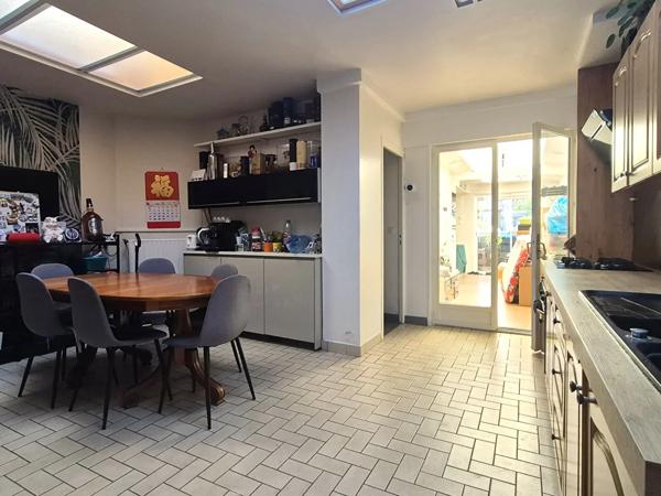 Maison à vendre 6 pièces 137m² Tourcoing (59200)