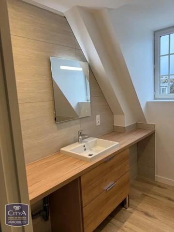 Appartement à louer 4 pièces 98.91m² Péronne (80200)