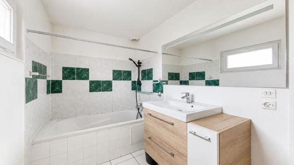 Maison Roissy En Brie 7 pièce(s) 107 m2
