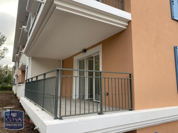 Appartement à louer 3 pièces 64.36m² Cogolin (83310)