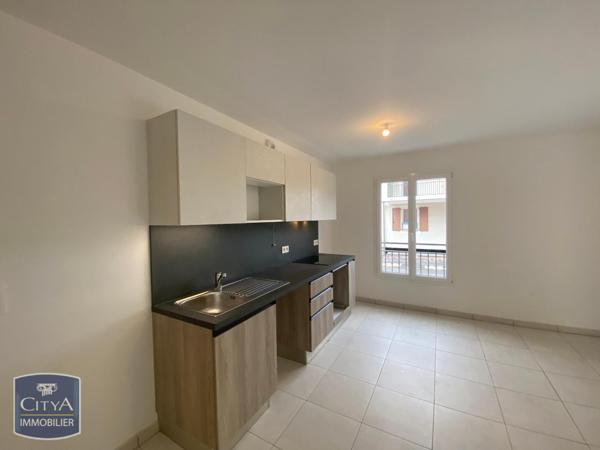 Appartement à louer 3 pièces 64.36m² Cogolin (83310)