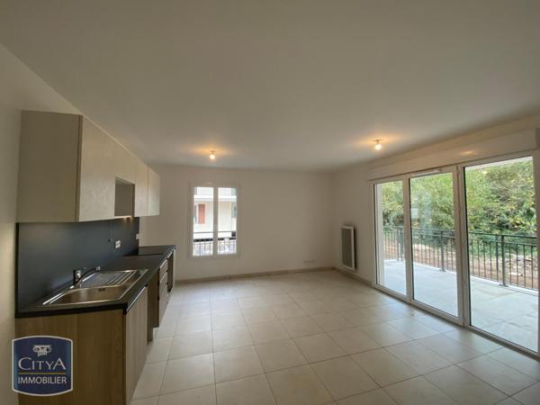 Appartement à louer 3 pièces 64.36m² Cogolin (83310)