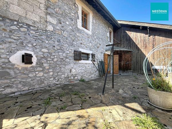 ANNECY _ Maison de ville en duplex de 84,23 m² au sol, avec terrasse, cave et garage