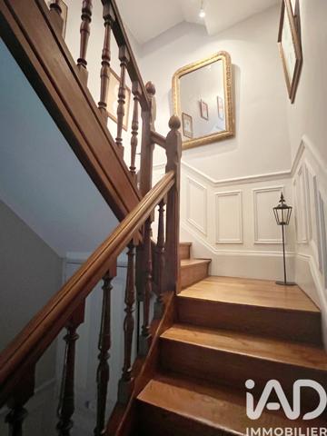 Maison à vendre 9 pièces 304 m² Beauvais