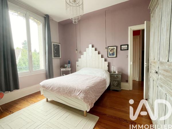 Maison à vendre 9 pièces 304 m² Beauvais