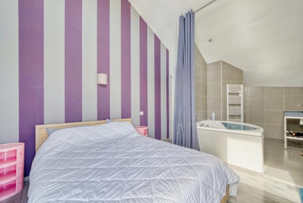 Maison à vendre de 4 pièces de 111 m² à FOURAS (17)