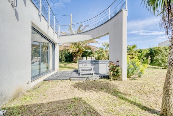 Maison à vendre de 4 pièces de 111 m² à FOURAS (17)
