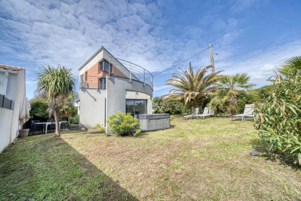 Maison à vendre de 4 pièces de 111 m² à FOURAS (17)