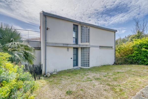 Maison à vendre de 4 pièces de 111 m² à FOURAS (17)