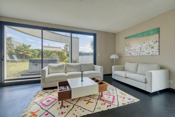 Maison à vendre de 4 pièces de 111 m² à FOURAS (17)