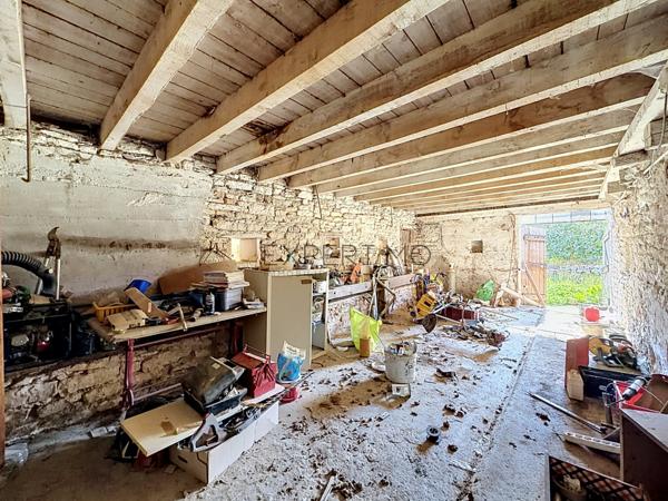 Ozenay (71700) Ensemble en pierre avec dépendances et terrain constructible – Fort potentiel, projet de vie ou investissement