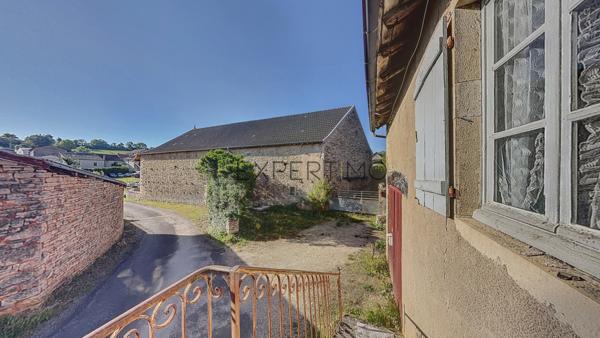 Ozenay (71700) Ensemble en pierre avec dépendances et terrain constructible – Fort potentiel, projet de vie ou investissement