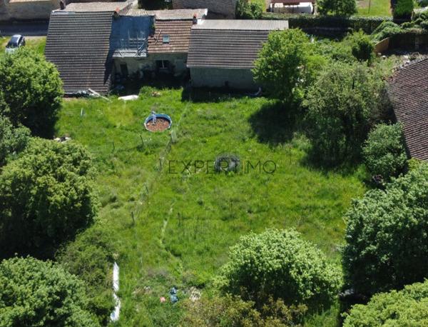 Ozenay (71700) Ensemble en pierre avec dépendances et terrain constructible – Fort potentiel, projet de vie ou investissement