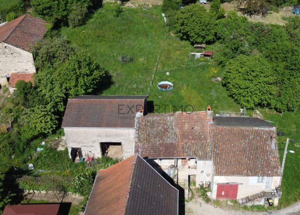 Ozenay (71700) Ensemble en pierre avec dépendances et terrain constructible – Fort potentiel, projet de vie ou investissement