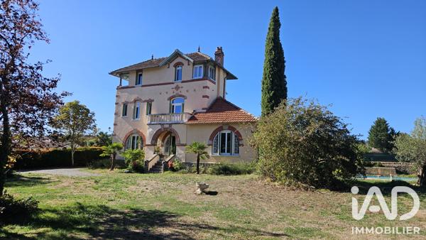 Maison à vendre 6 pièces 248 m² Saint-Étienne-de-Maurs