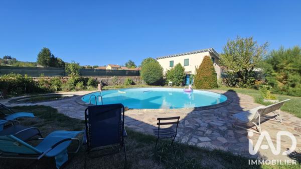 Maison à vendre 6 pièces 248 m² Saint-Étienne-de-Maurs