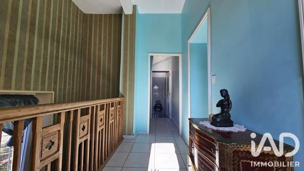 Maison à vendre 6 pièces 248 m² Saint-Étienne-de-Maurs