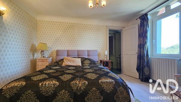 Maison à vendre 6 pièces 248 m² Saint-Étienne-de-Maurs