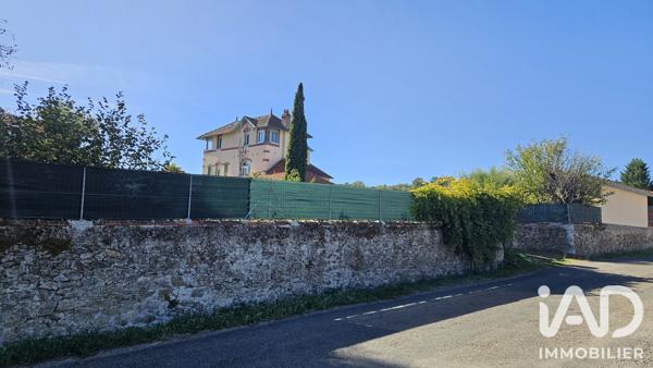 Maison à vendre 6 pièces 248 m² Saint-Étienne-de-Maurs