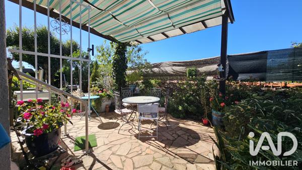 Maison à vendre 6 pièces 248 m² Saint-Étienne-de-Maurs