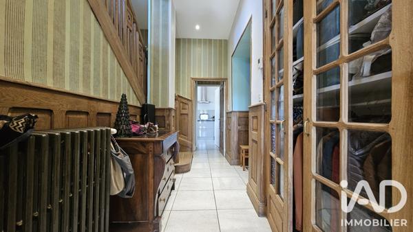 Maison à vendre 6 pièces 248 m² Saint-Étienne-de-Maurs