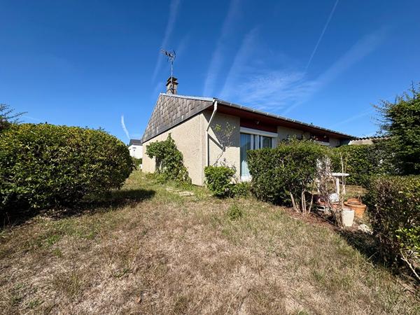 Ecouflant -Maison de plain-pied avec 3 chambres, jardin et garage