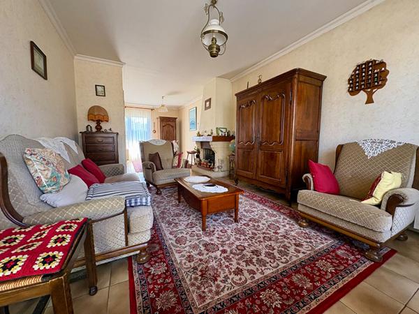 Ecouflant -Maison de plain-pied avec 3 chambres, jardin et garage