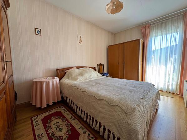 Ecouflant -Maison de plain-pied avec 3 chambres, jardin et garage