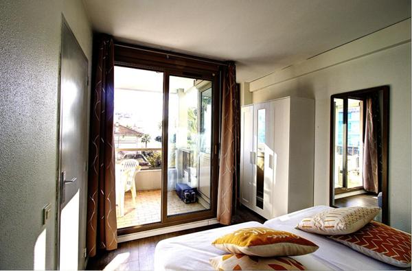 Juan les Pins Amiral Courbet - Appartement 2 pièces avec vue sur la Méditerranée