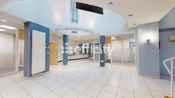 Immeuble 14 pièces - 420 m²