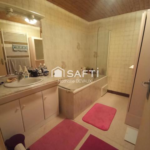 Secteur BRANTOME EN PERIGORD - Bel ensemble immobilier en pierre avec grange