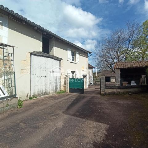 Secteur BRANTOME EN PERIGORD - Bel ensemble immobilier en pierre avec grange