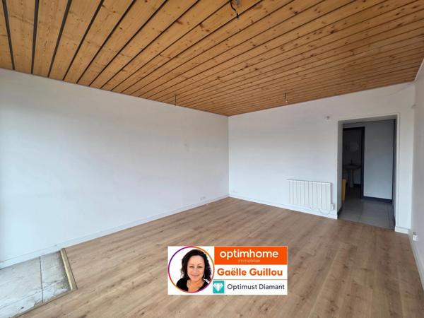 CLEDER  : ensemble immobilier maison + local commercial + Hangar