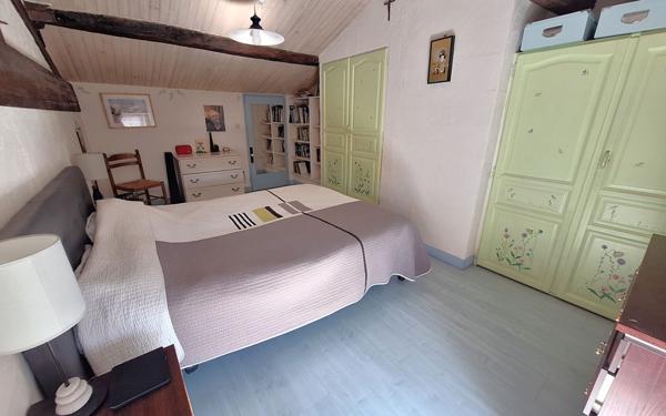 Maison à vendre    6 pièces •  Médis