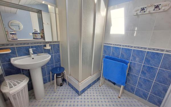 Maison à vendre    6 pièces •  Médis